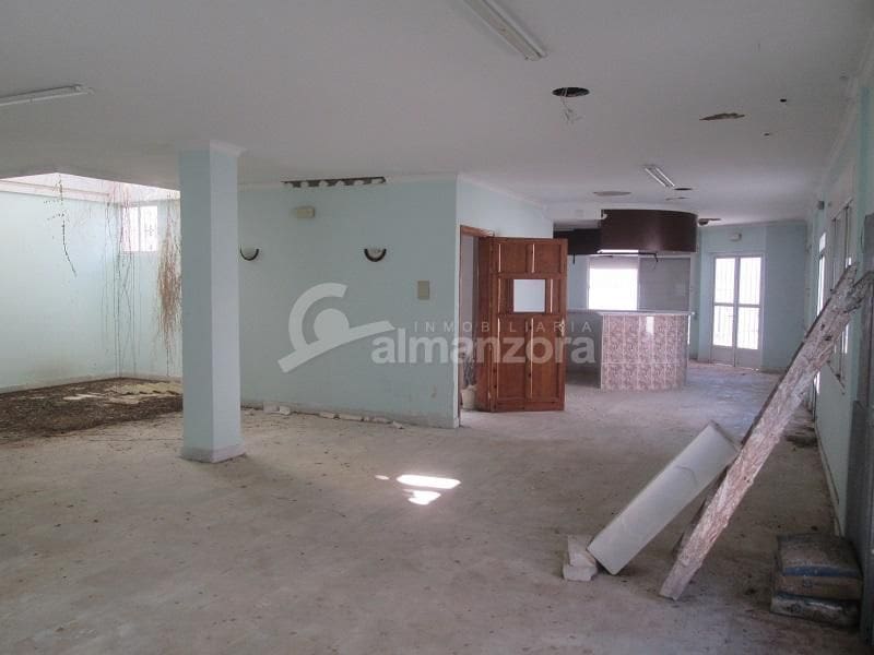 Erhverv til salg i Olula del Rio - € 110.000 (Ref: 8741022)