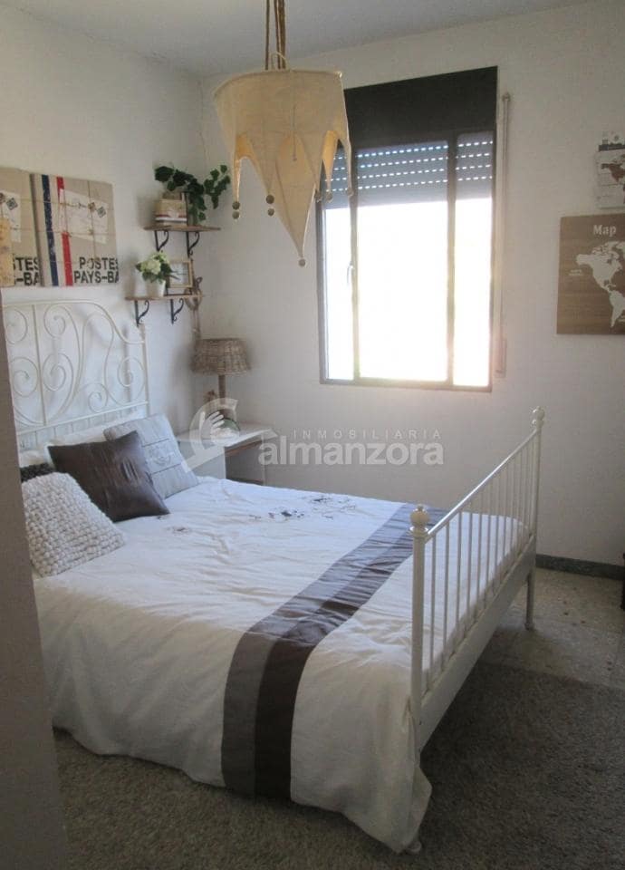 6 soveværelse Byhus til salg i Las Vertientes med swimmingpool - € 165.000 (Ref: 8950047)