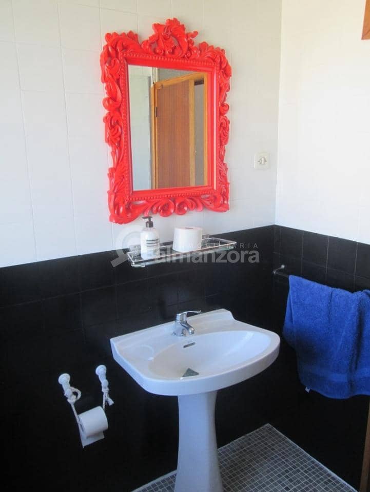 6 soveværelse Byhus til salg i Las Vertientes med swimmingpool - € 165.000 (Ref: 8950047)