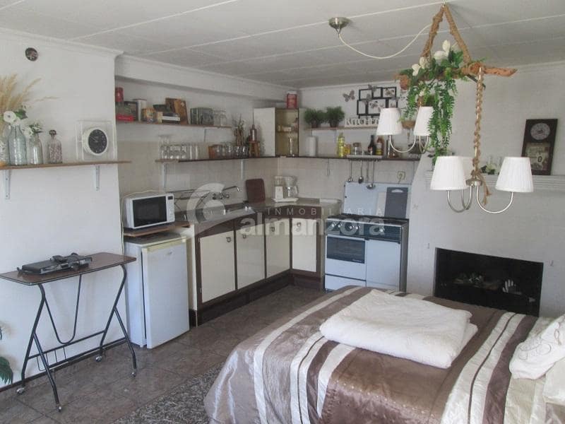 6 soveværelse Byhus til salg i Las Vertientes med swimmingpool - € 165.000 (Ref: 8950047)