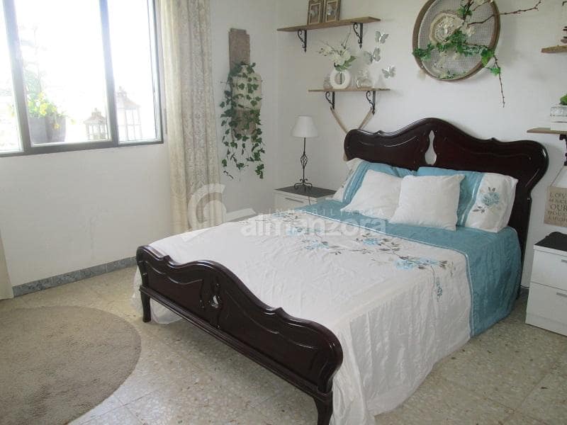 6 soveværelse Byhus til salg i Las Vertientes med swimmingpool - € 165.000 (Ref: 8950047)