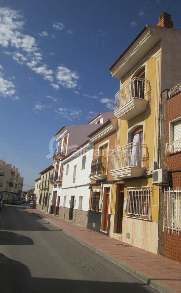 3 slaapkamer Huis te koop in Albox - € 120.000 (Ref: 9031243)