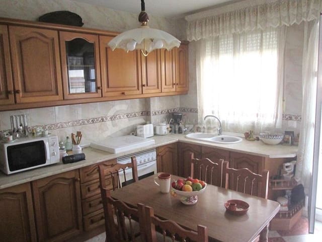 3 slaapkamer Huis te koop in Albox - € 120.000 (Ref: 9031243)