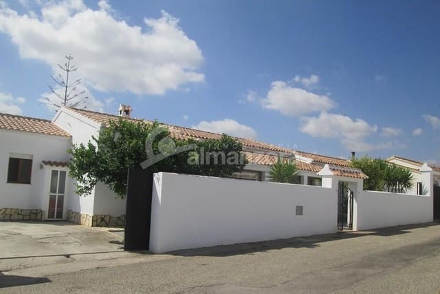 4 slaapkamer Villa te koop in Arboleas met zwembad - € 299.950 (Ref: 9118523)