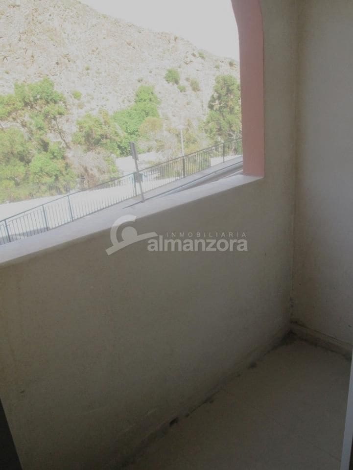 3 soveværelse Lejlighed til salg i Macael - € 75.000 (Ref: 9334349)