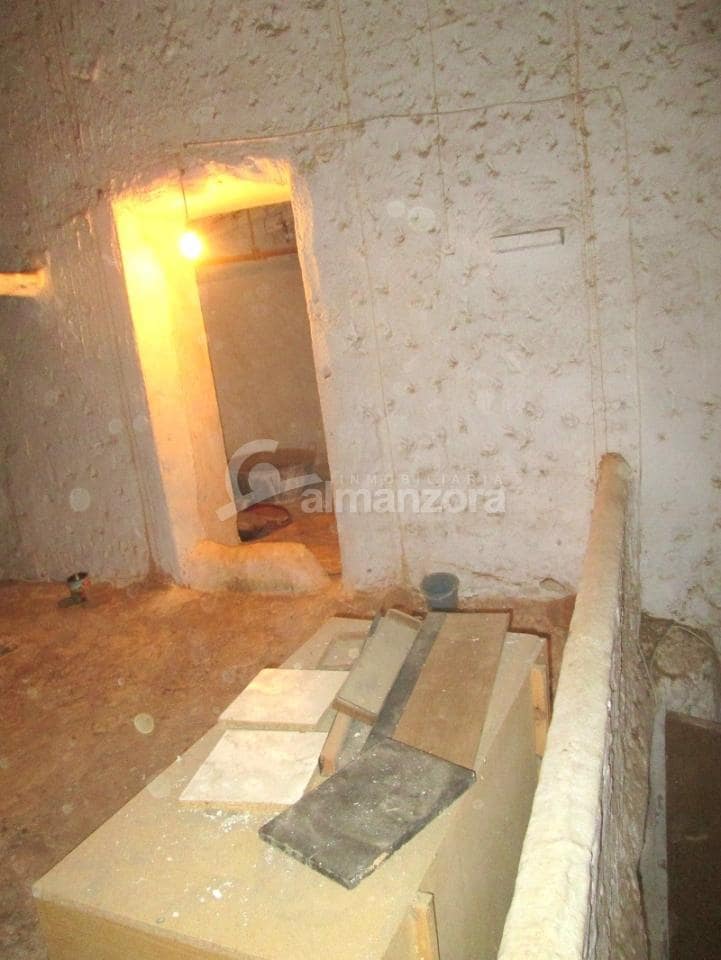 4 slaapkamer Finca/Landhuis te koop in Oria - € 47.000 (Ref: 9761648)