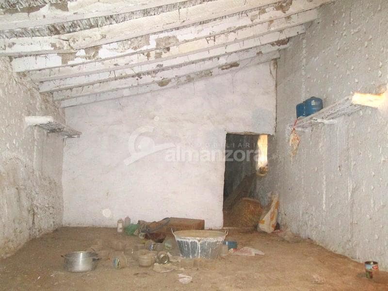 4 slaapkamer Finca/Landhuis te koop in Oria - € 47.000 (Ref: 9761648)