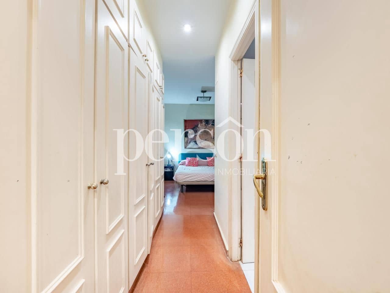 3 slaapkamer Flat te koop in Valencia stad met garage - € 430.000 (Ref: 10004328)