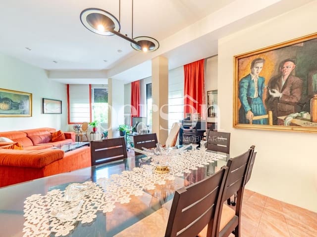 3 slaapkamer Flat te koop in Arrancapins, Valencia stad met garage - € 430.000 (Ref: 10004328)