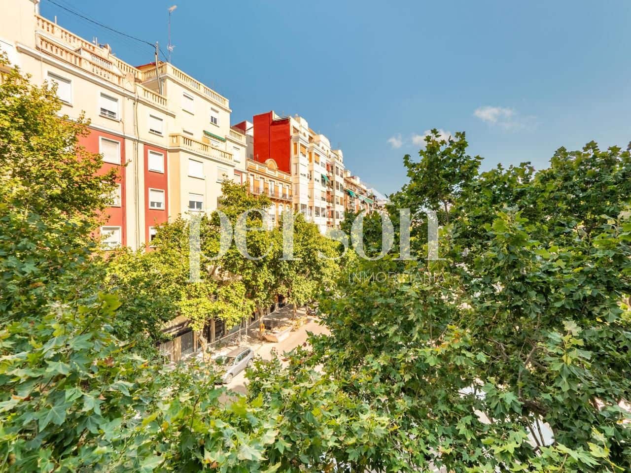 3 slaapkamer Flat te koop in Valencia stad met garage - € 430.000 (Ref: 10004328)