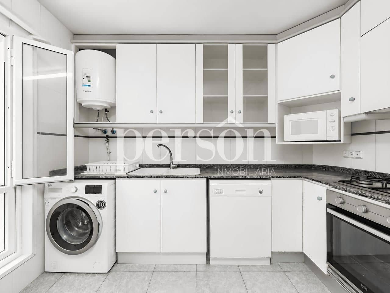 3 slaapkamer Flat te koop in Valencia stad met garage - € 430.000 (Ref: 10004328)
