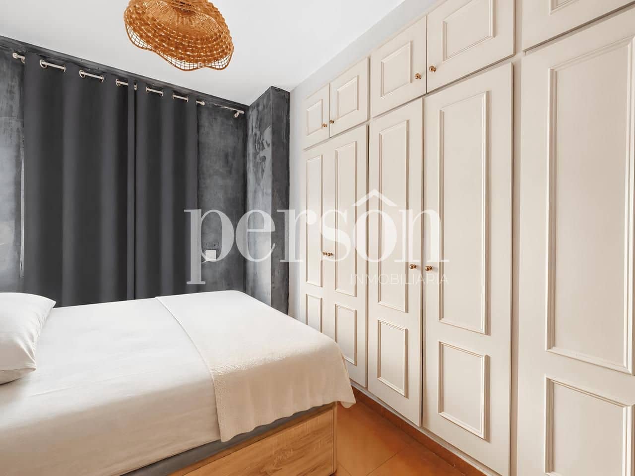 3 slaapkamer Flat te koop in Valencia stad met garage - € 430.000 (Ref: 10004328)