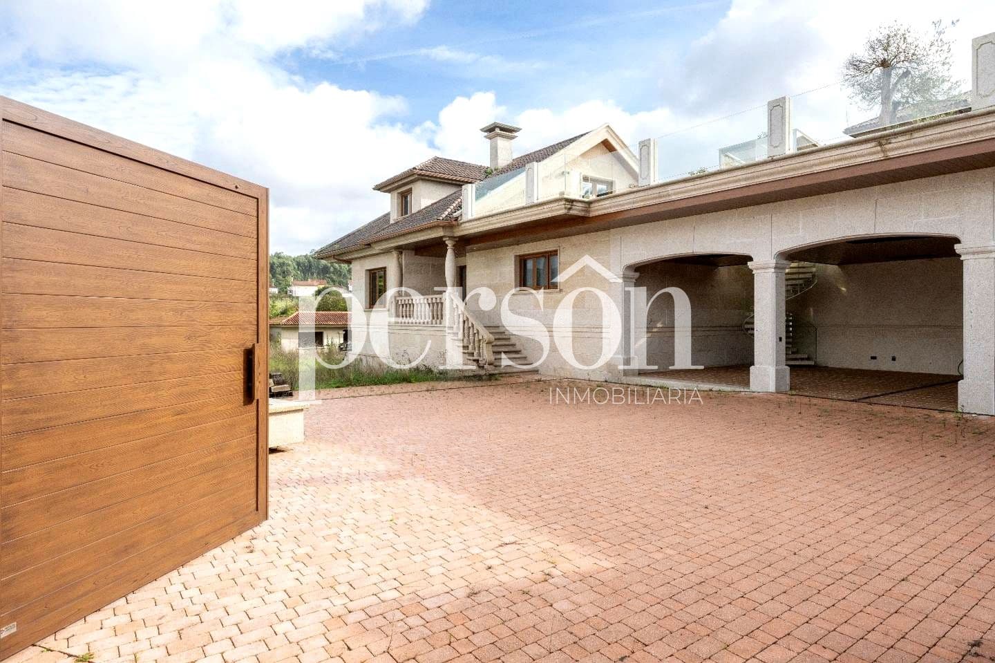 5 quarto Moradia para venda em Vilagarcia de Arousa com piscina garagem - 1 650 000 € (Ref: 10039310)