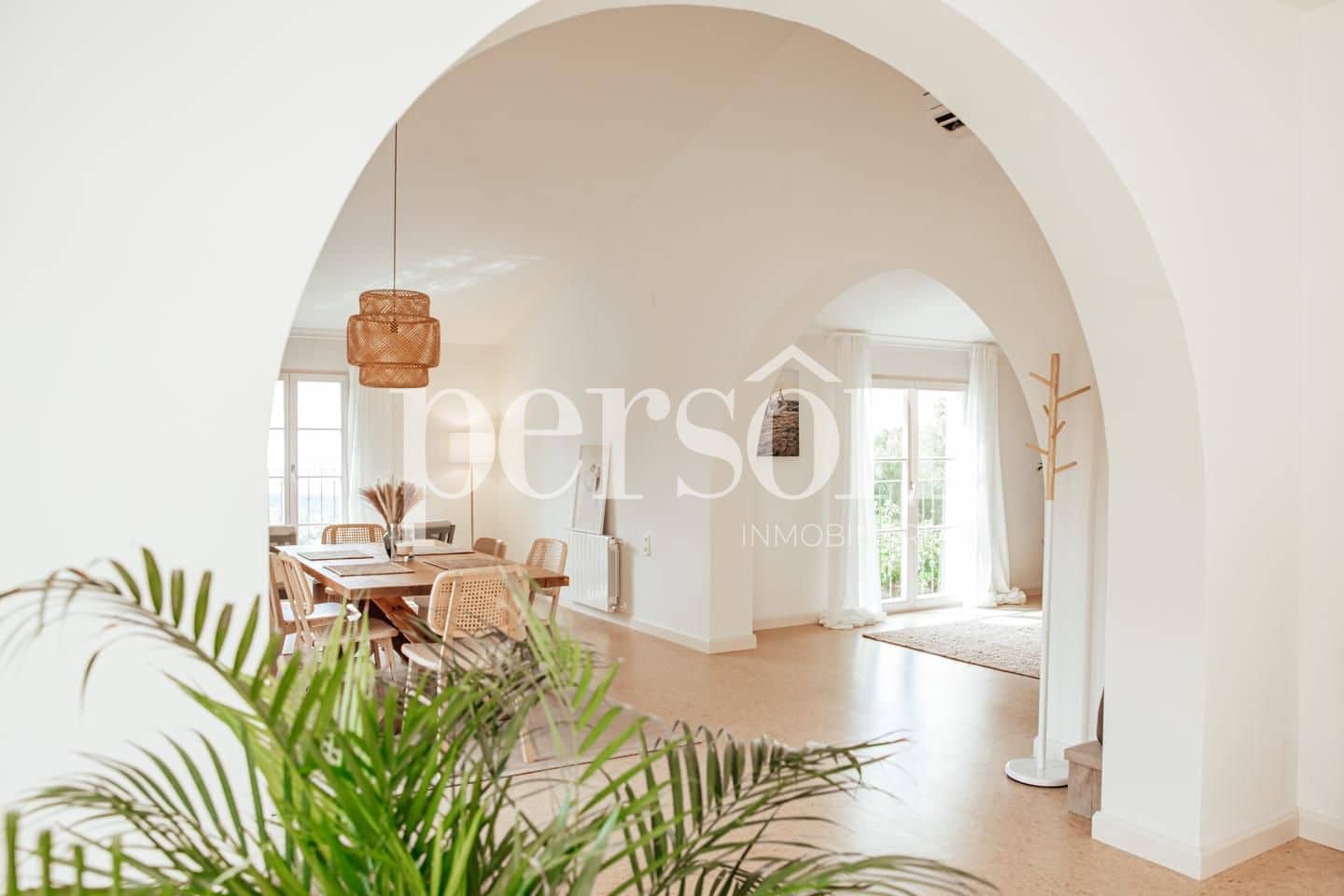 16 soverom Villa til salgs i Valencia by med svømmebasseng - € 3 650 000 (Ref: 9207139)