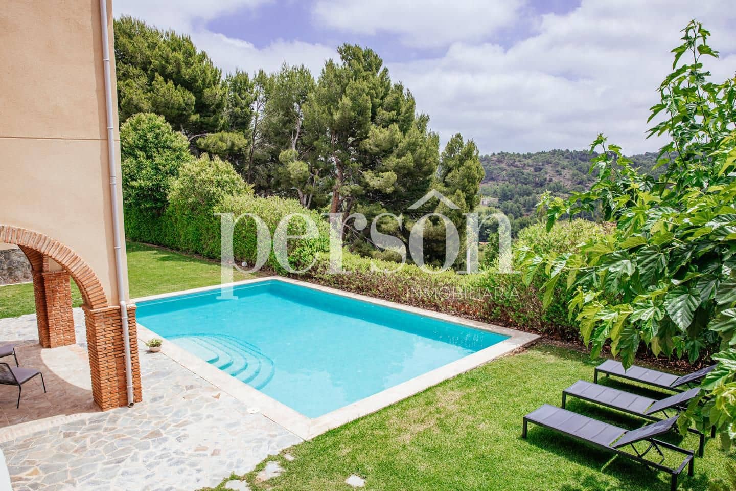 16 soverom Villa til salgs i Valencia by med svømmebasseng - € 3 650 000 (Ref: 9207139)