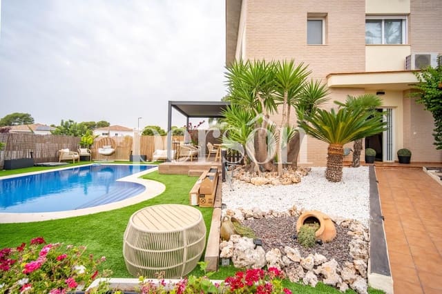 3 soverom Villa til salgs i La Pobla de Vallbona med svømmebasseng - € 700 000 (Ref: 9207148)