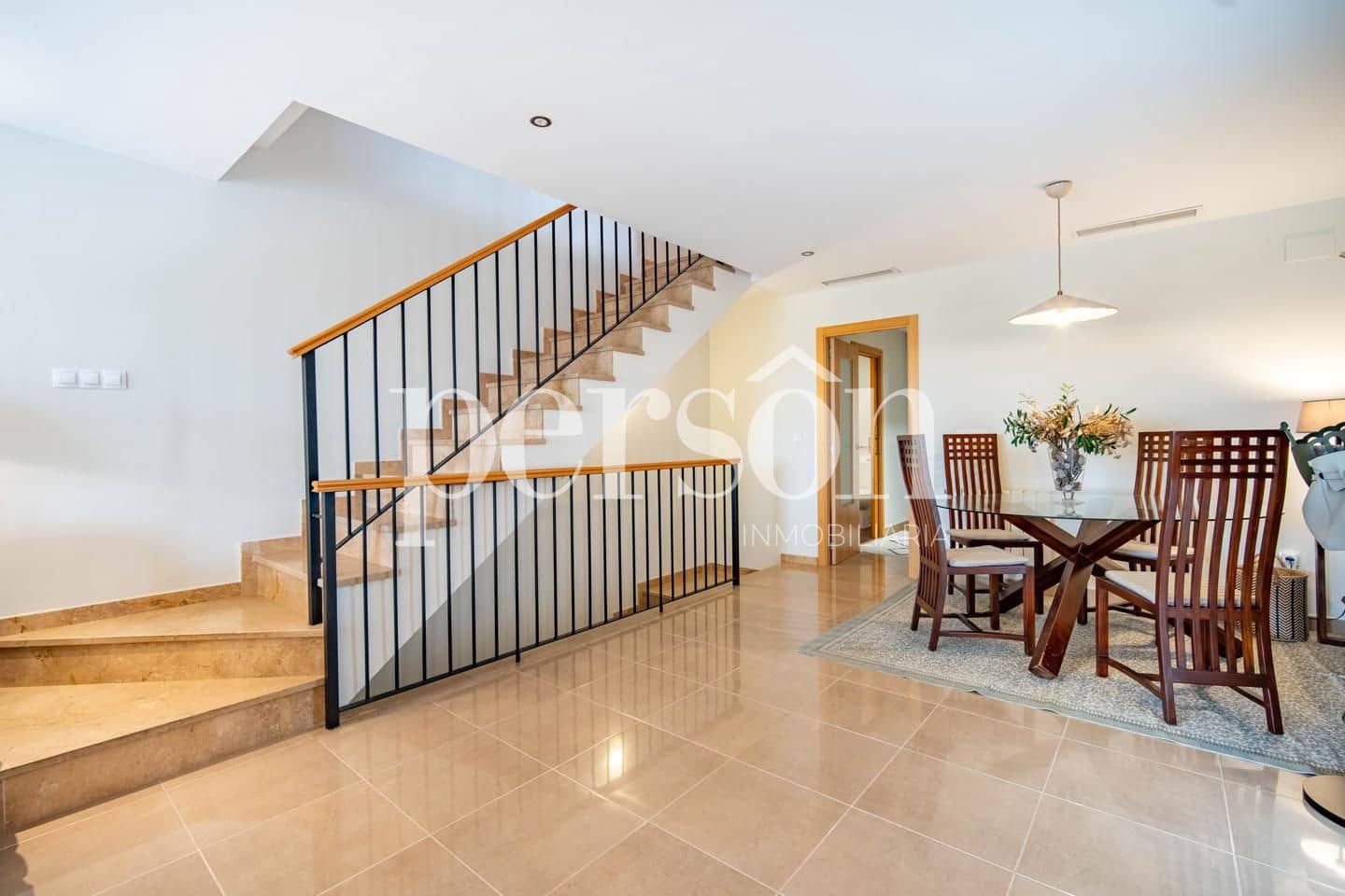 3 soverom Villa til salgs i La Pobla de Vallbona med svømmebasseng - € 700 000 (Ref: 9207148)