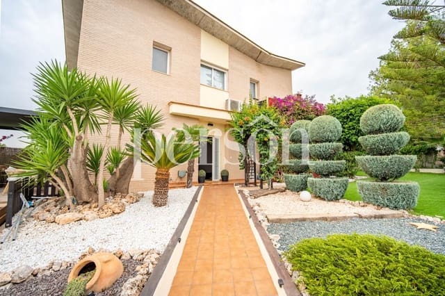 3 soverom Villa til salgs i La Pobla de Vallbona med svømmebasseng - € 700 000 (Ref: 9207148)