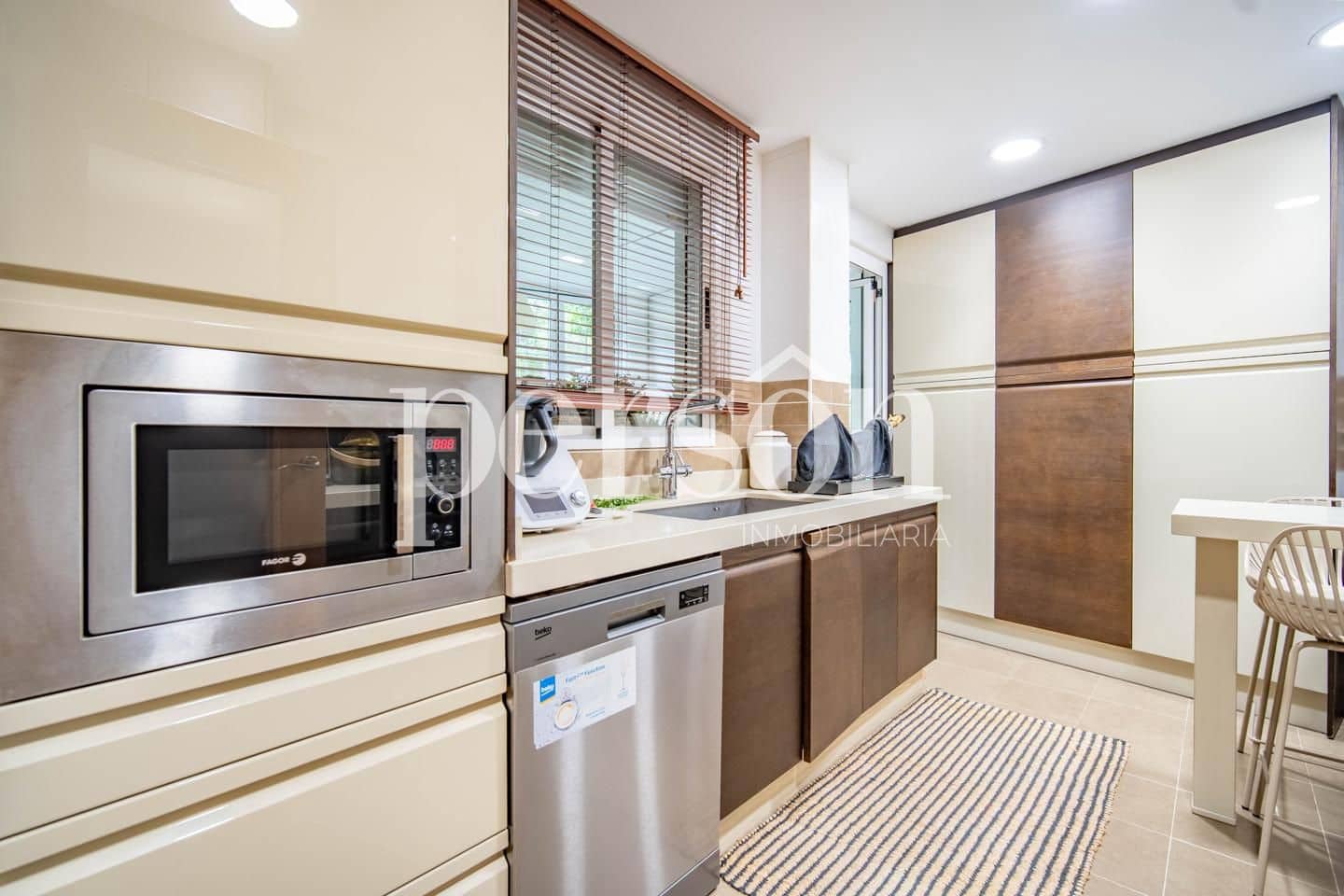 3 soverom Villa til salgs i La Pobla de Vallbona med svømmebasseng - € 700 000 (Ref: 9207148)