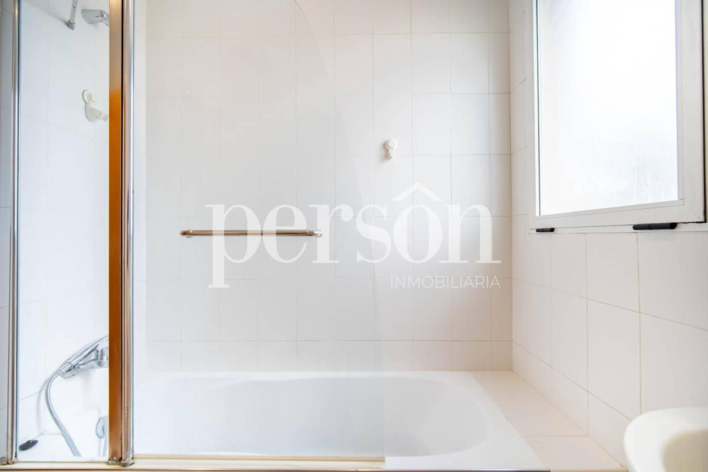 3 soverom Villa til salgs i La Pobla de Vallbona med svømmebasseng - € 700 000 (Ref: 9207148)