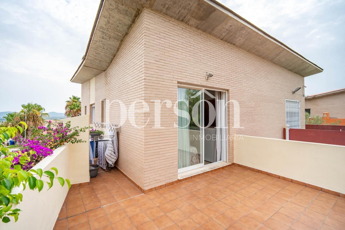 3 soverom Villa til salgs i La Pobla de Vallbona med svømmebasseng - € 700 000 (Ref: 9207148)