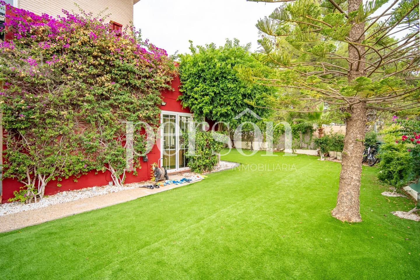 3 soverom Villa til salgs i La Pobla de Vallbona med svømmebasseng - € 700 000 (Ref: 9207148)