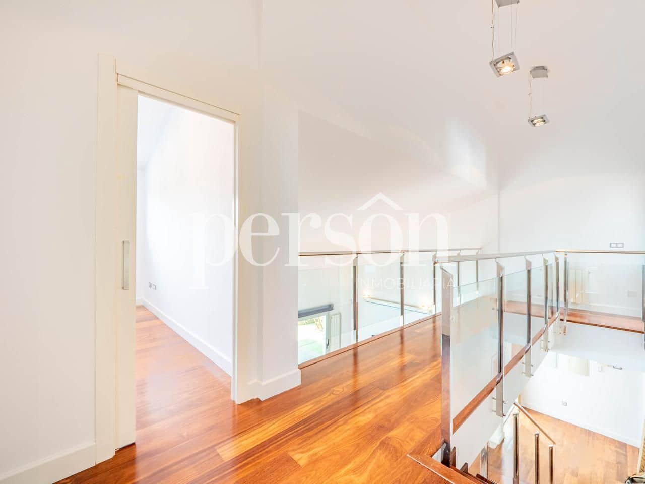 6 soverom Villa til salgs i Valencia by med svømmebasseng garasje - € 1 000 000 (Ref: 9207150)