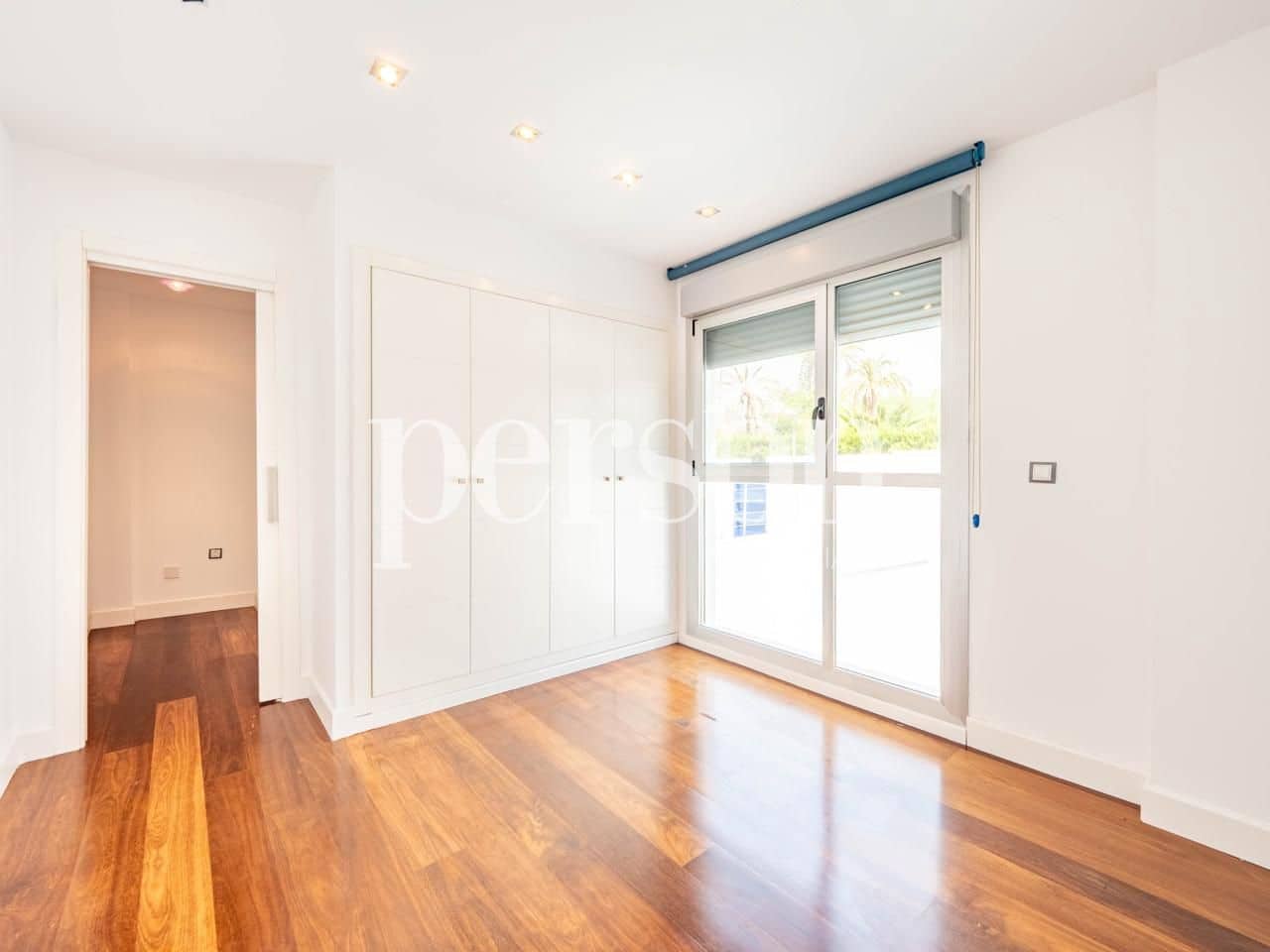 6 soverom Villa til salgs i Valencia by med svømmebasseng garasje - € 1 000 000 (Ref: 9207150)