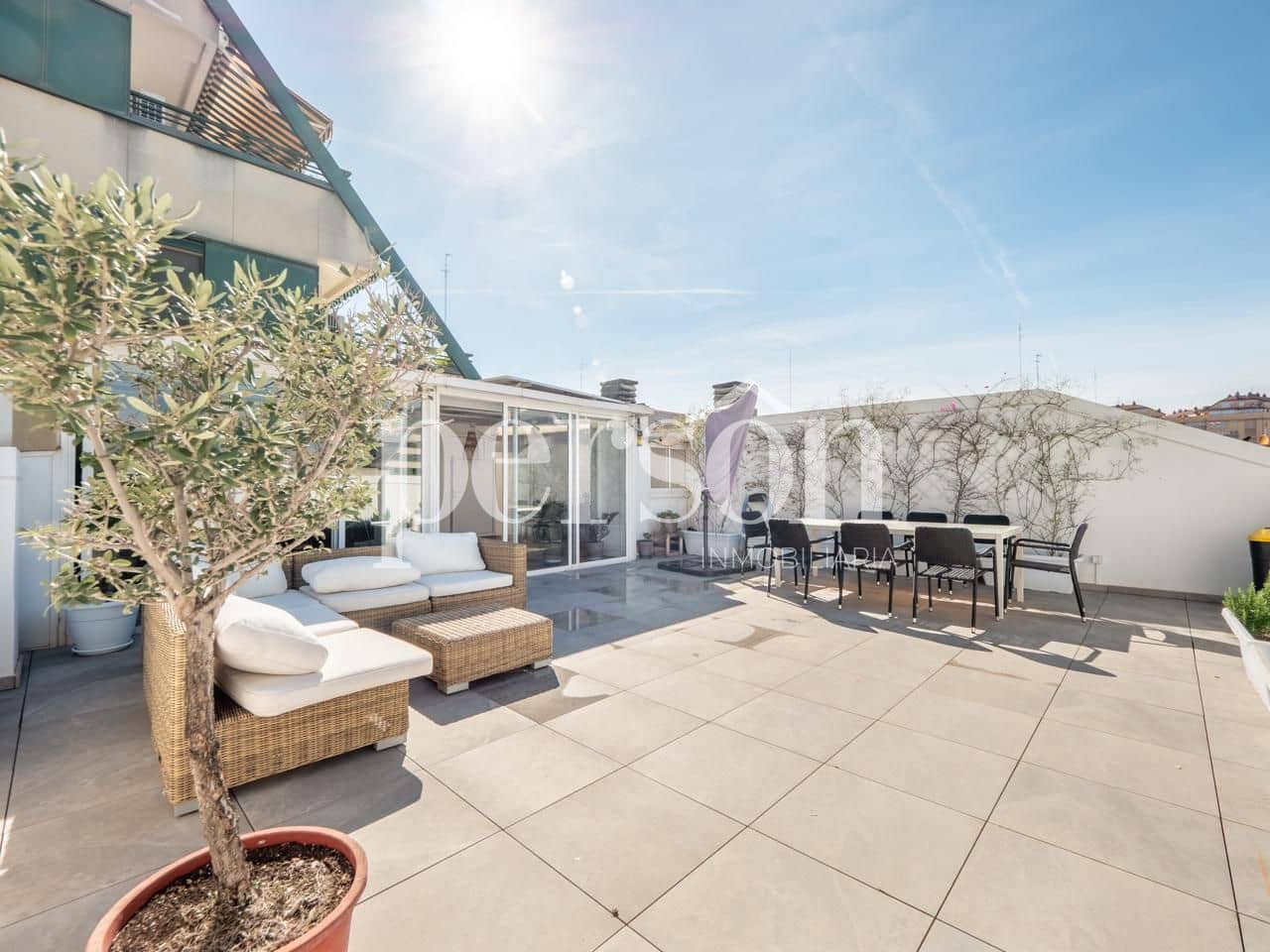 3 slaapkamer Flat te koop in Valencia stad met garage - € 945.000 (Ref: 9207151)