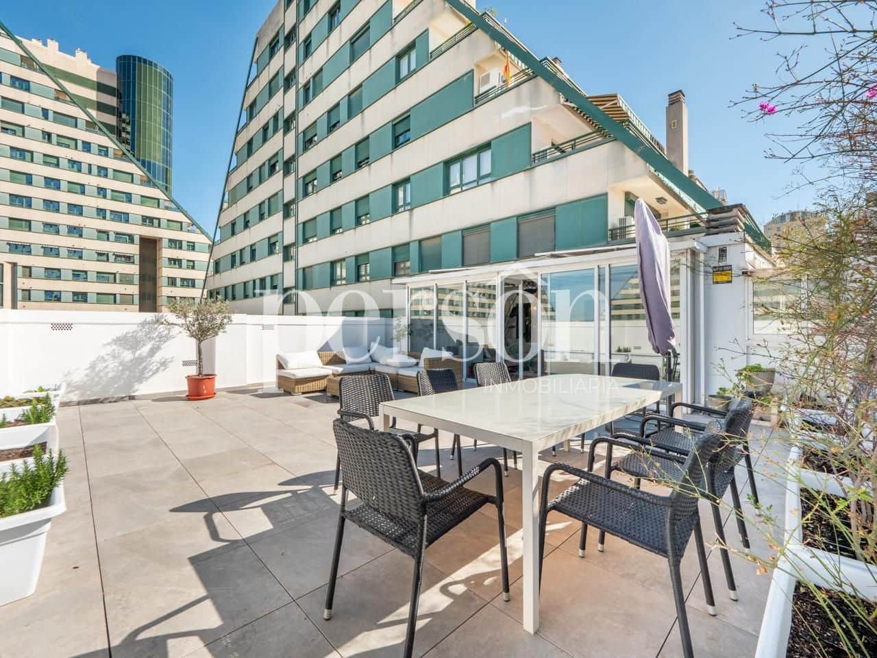3 slaapkamer Flat te koop in Valencia stad met garage - € 945.000 (Ref: 9207151)