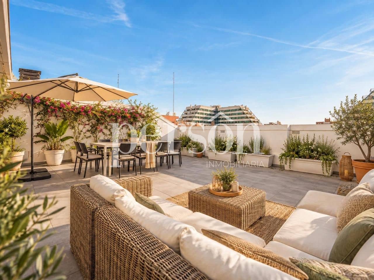 Piso de 3 habitaciones en València ciudad en venta con garaje - 945.000 € (Ref: 9207151)