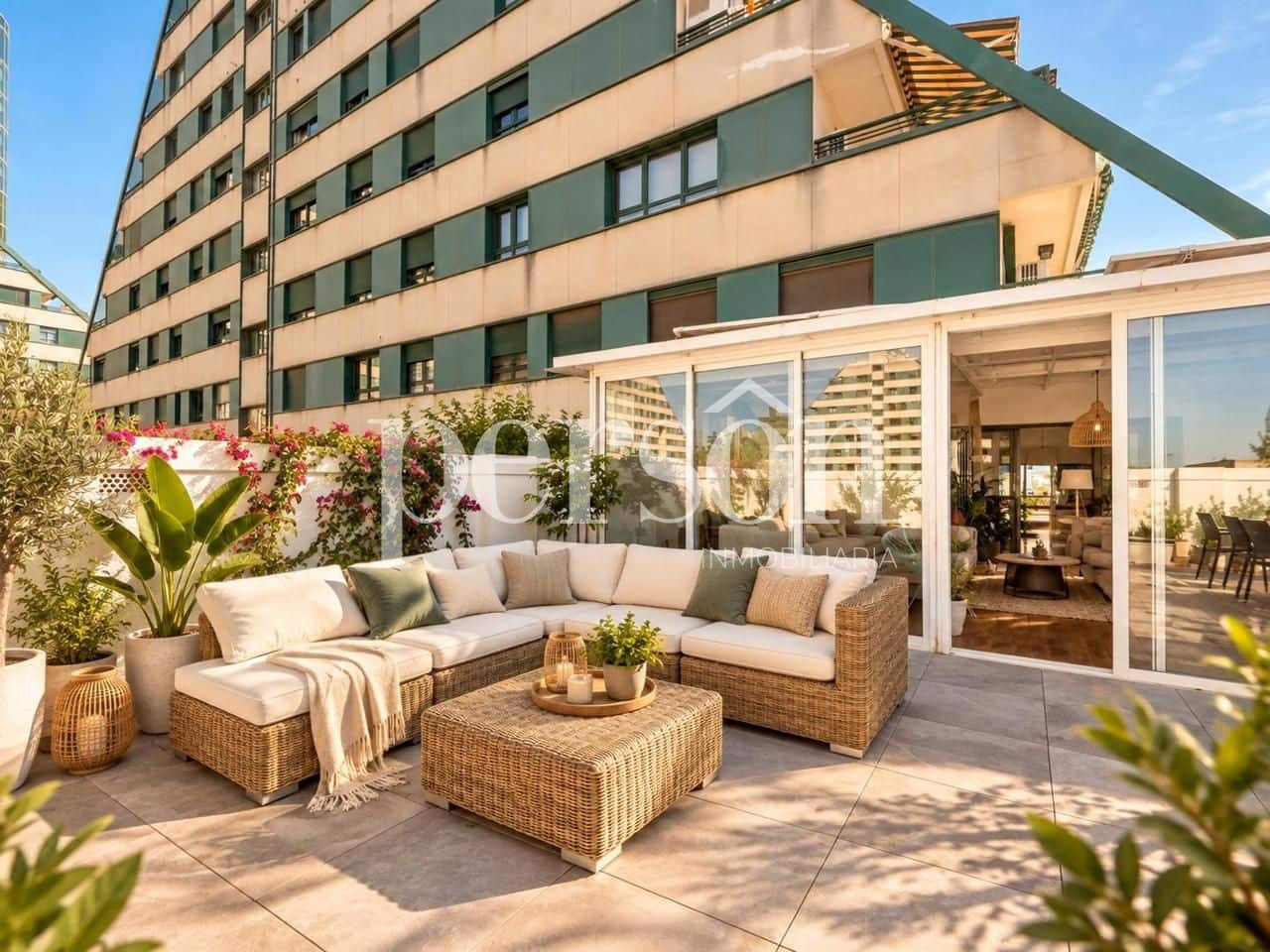Piso de 3 habitaciones en València ciudad en venta con garaje - 945.000 € (Ref: 9207151)
