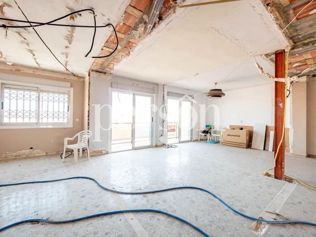 4 soveværelse Lejlighed til salg i El Mercat, Valencia by - € 725.000 (Ref: 9207153)