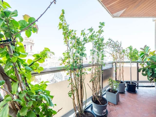 4 soveværelse Lejlighed til salg i El Mercat, Valencia by - € 725.000 (Ref: 9207153)