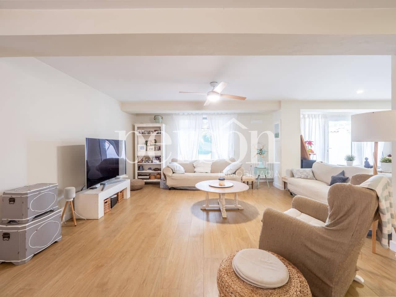 5 soveværelse Villa til salg i Alginet med swimmingpool garage - € 595.000 (Ref: 9207155)