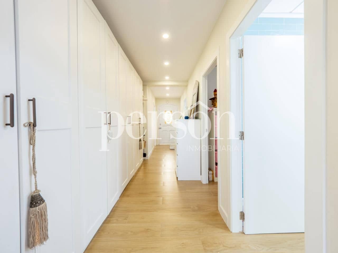 5 soveværelse Villa til salg i Alginet med swimmingpool garage - € 595.000 (Ref: 9207155)