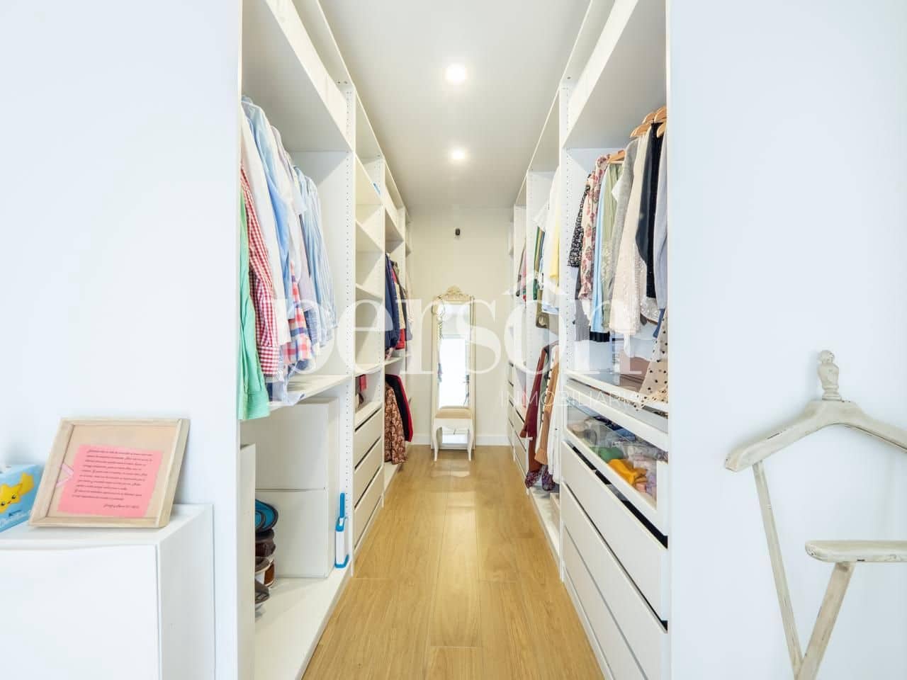 5 soveværelse Villa til salg i Alginet med swimmingpool garage - € 595.000 (Ref: 9207155)