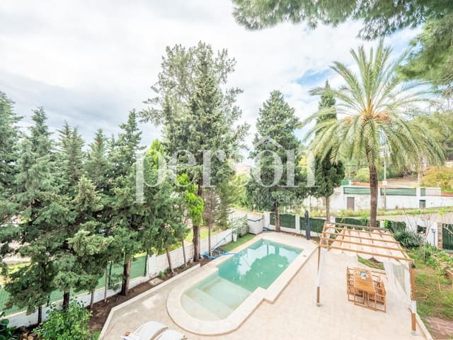 5 bedroom Villa for sale in Alginet with pool garage - € 595,000 (Ref: 9207155)