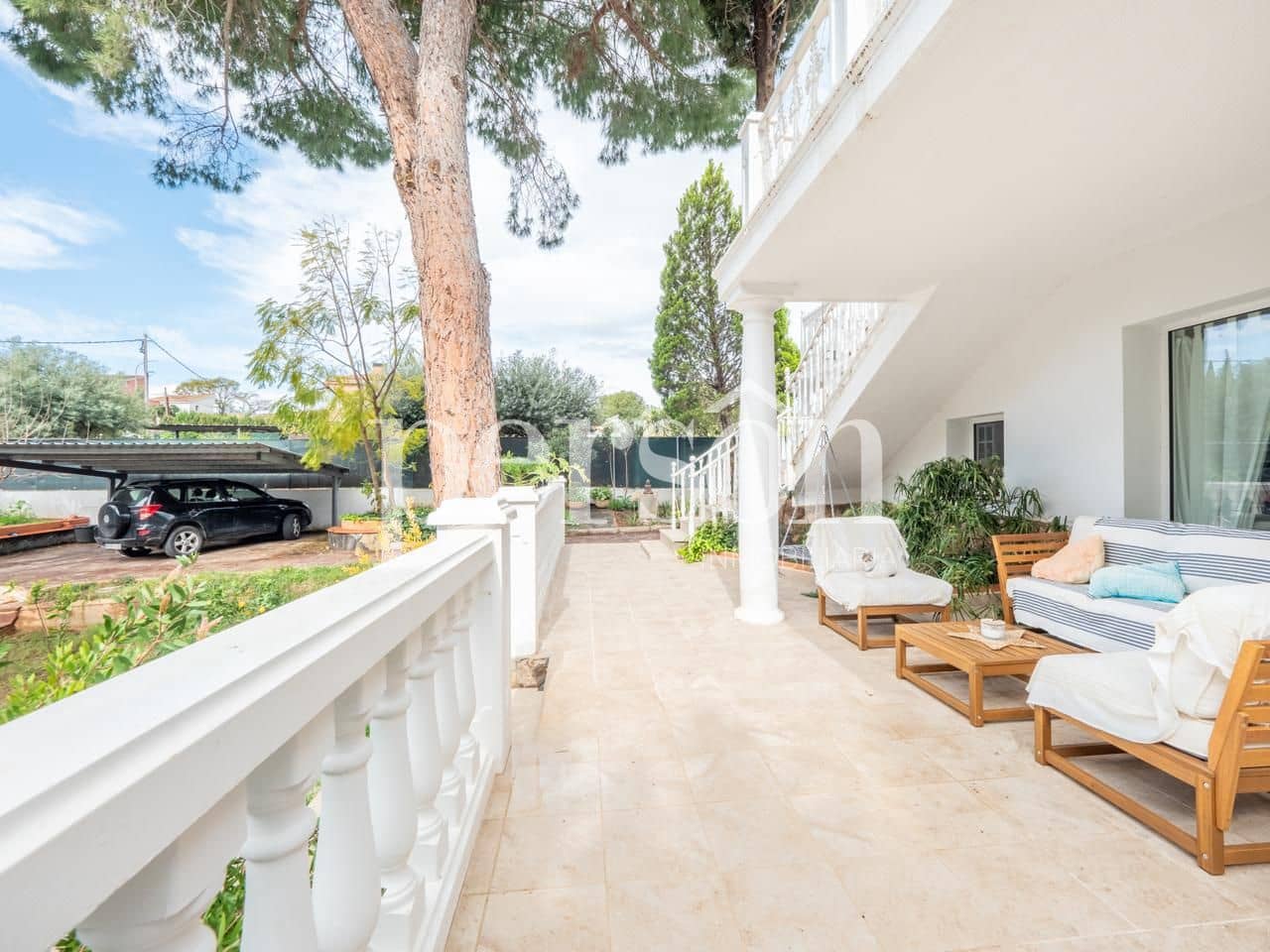 5 soveværelse Villa til salg i Alginet med swimmingpool garage - € 595.000 (Ref: 9207155)