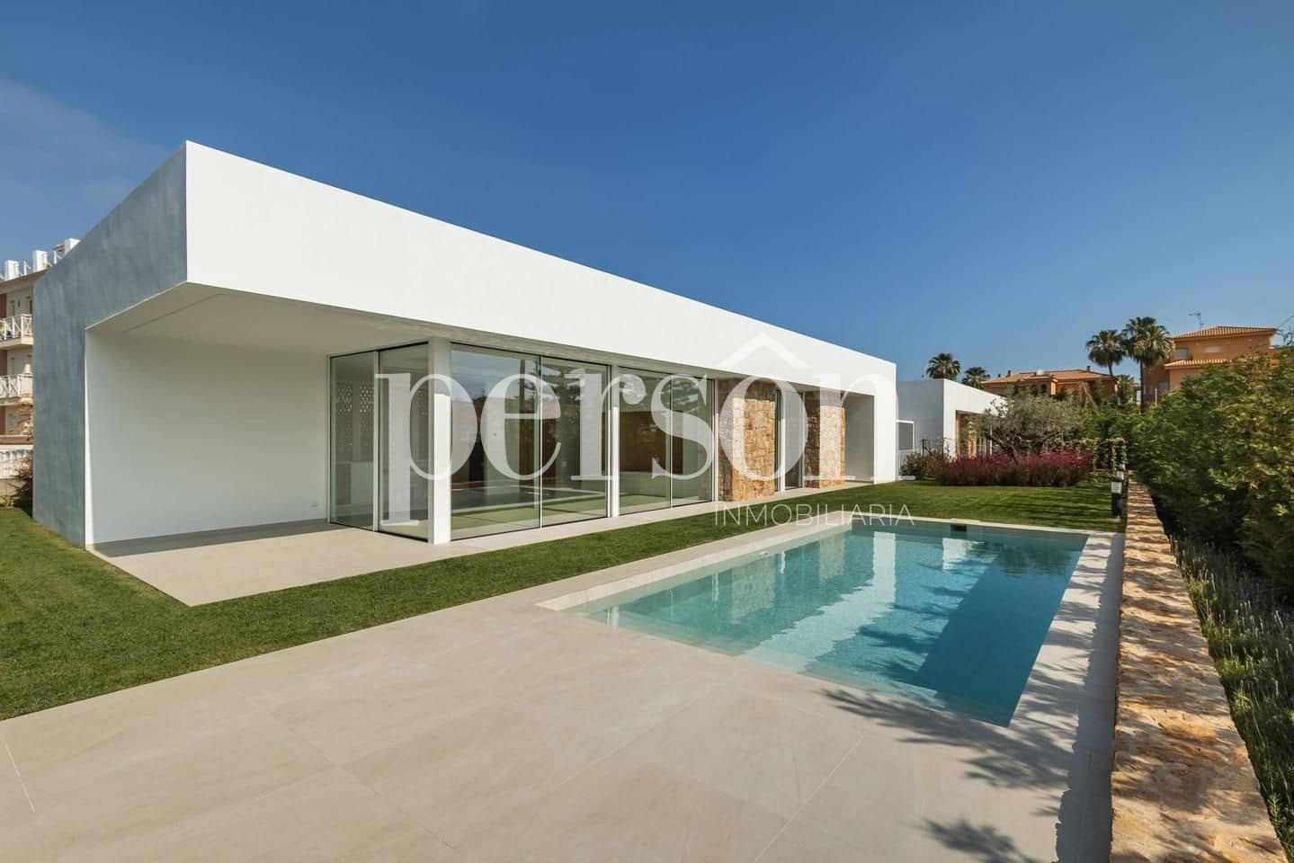 3 sovrum Villa till salu i Denia med pool garage - 1 100 000 € (Ref: 9207160)