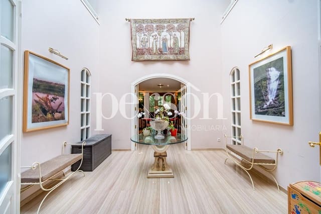 6 soverom Villa til salgs i Campolivar, Godella med svømmebasseng garasje - € 1 350 000 (Ref: 9207161)