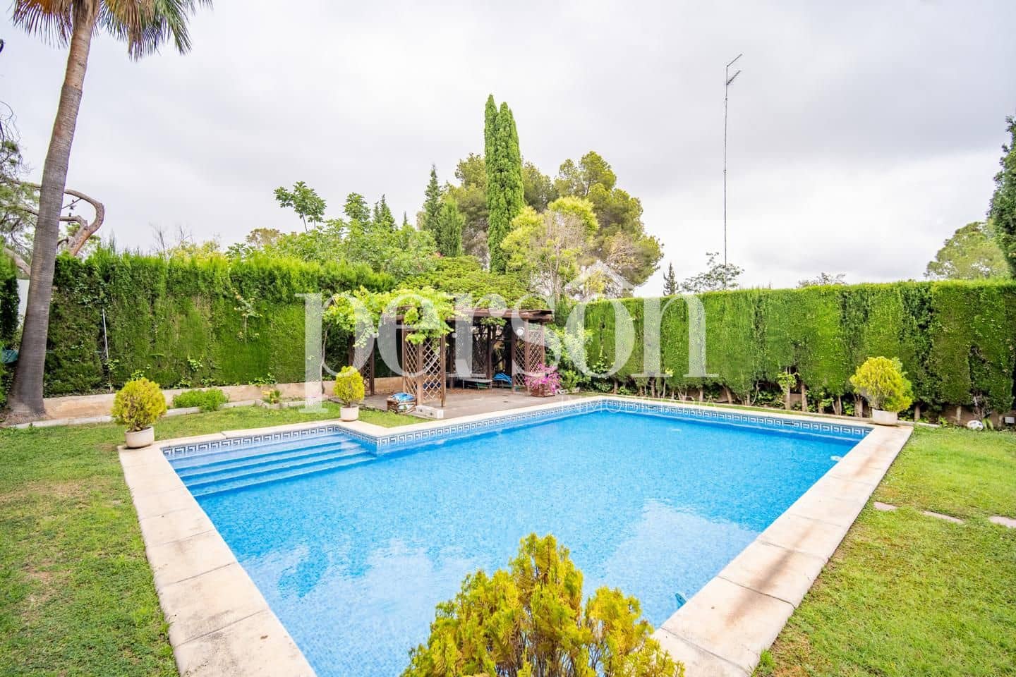 6 soverom Villa til salgs i Campolivar med svømmebasseng garasje - € 1 350 000 (Ref: 9207161)