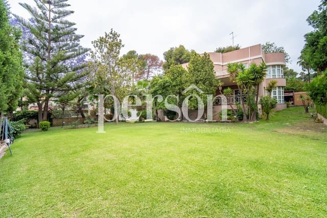 6 Zimmer Villa zu verkaufen in Campolivar, Godella mit Pool Garage - 1.350.000 € (Ref: 9207161)