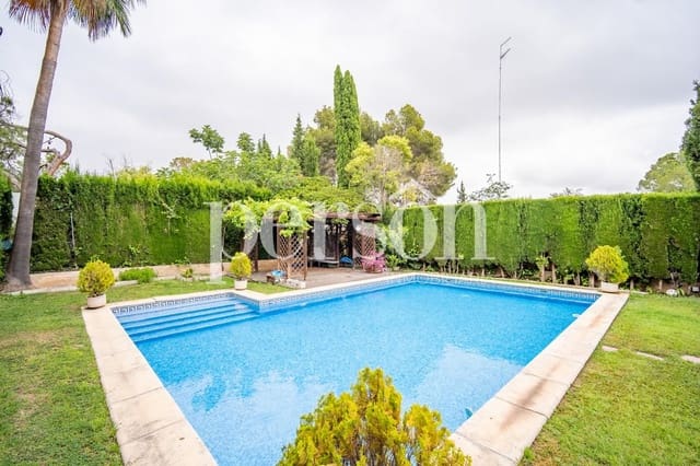 6 Zimmer Villa zu verkaufen in Campolivar, Godella mit Pool Garage - 1.350.000 € (Ref: 9207161)