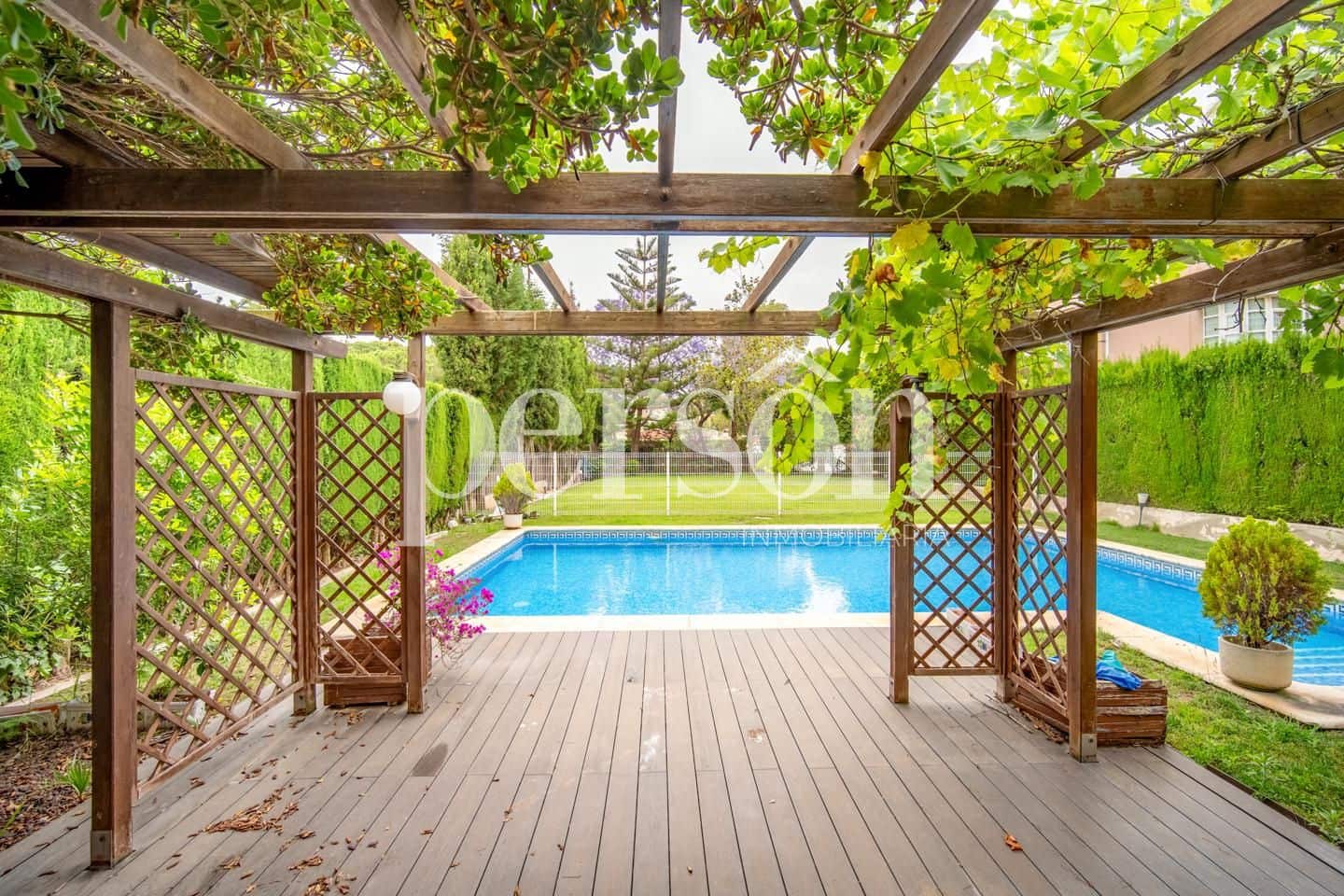 6 soverom Villa til salgs i Campolivar med svømmebasseng garasje - € 1 350 000 (Ref: 9207161)