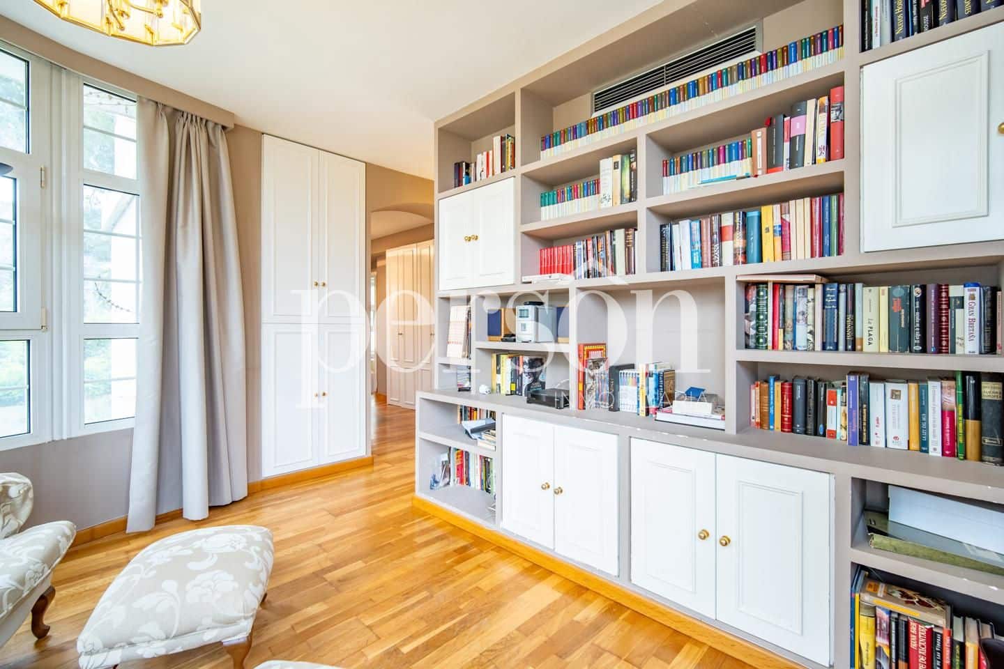 6 soverom Villa til salgs i Campolivar med svømmebasseng garasje - € 1 350 000 (Ref: 9207161)