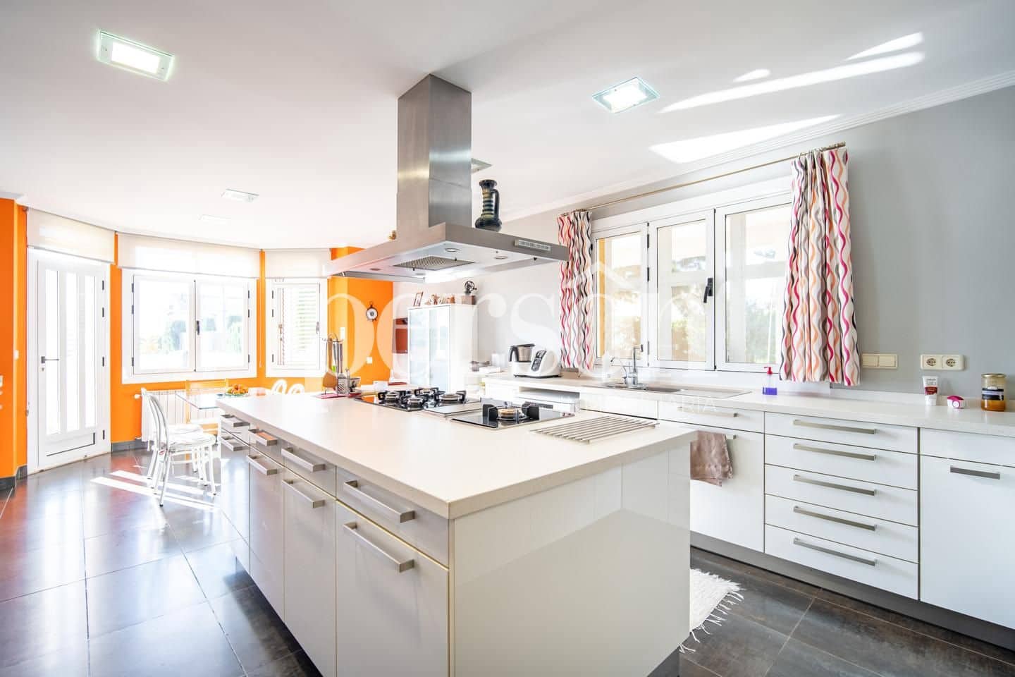 7 makuuhuone Huvila myytävänä paikassa Puig mukana uima-altaan 
autotalli - 1 200 000 € (Ref: 9207163)