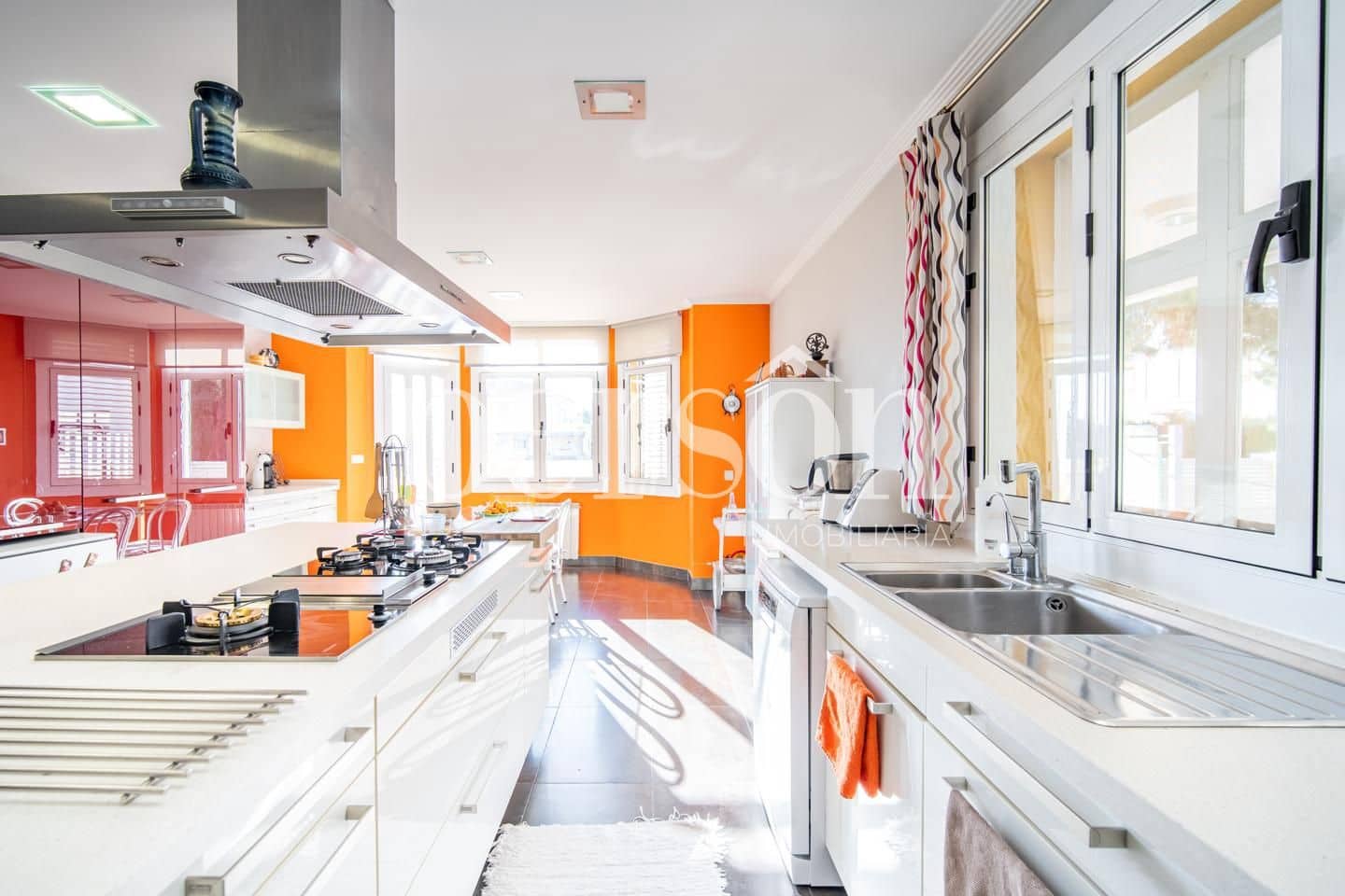 7 makuuhuone Huvila myytävänä paikassa Puig mukana uima-altaan 
autotalli - 1 200 000 € (Ref: 9207163)