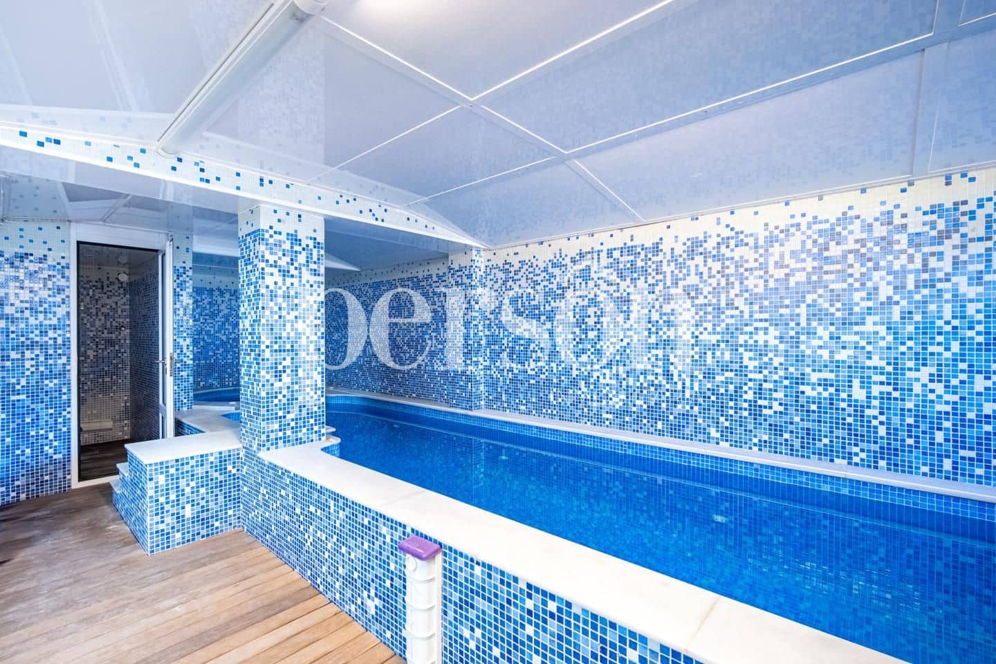 7 makuuhuone Huvila myytävänä paikassa Puig mukana uima-altaan 
autotalli - 1 200 000 € (Ref: 9207163)