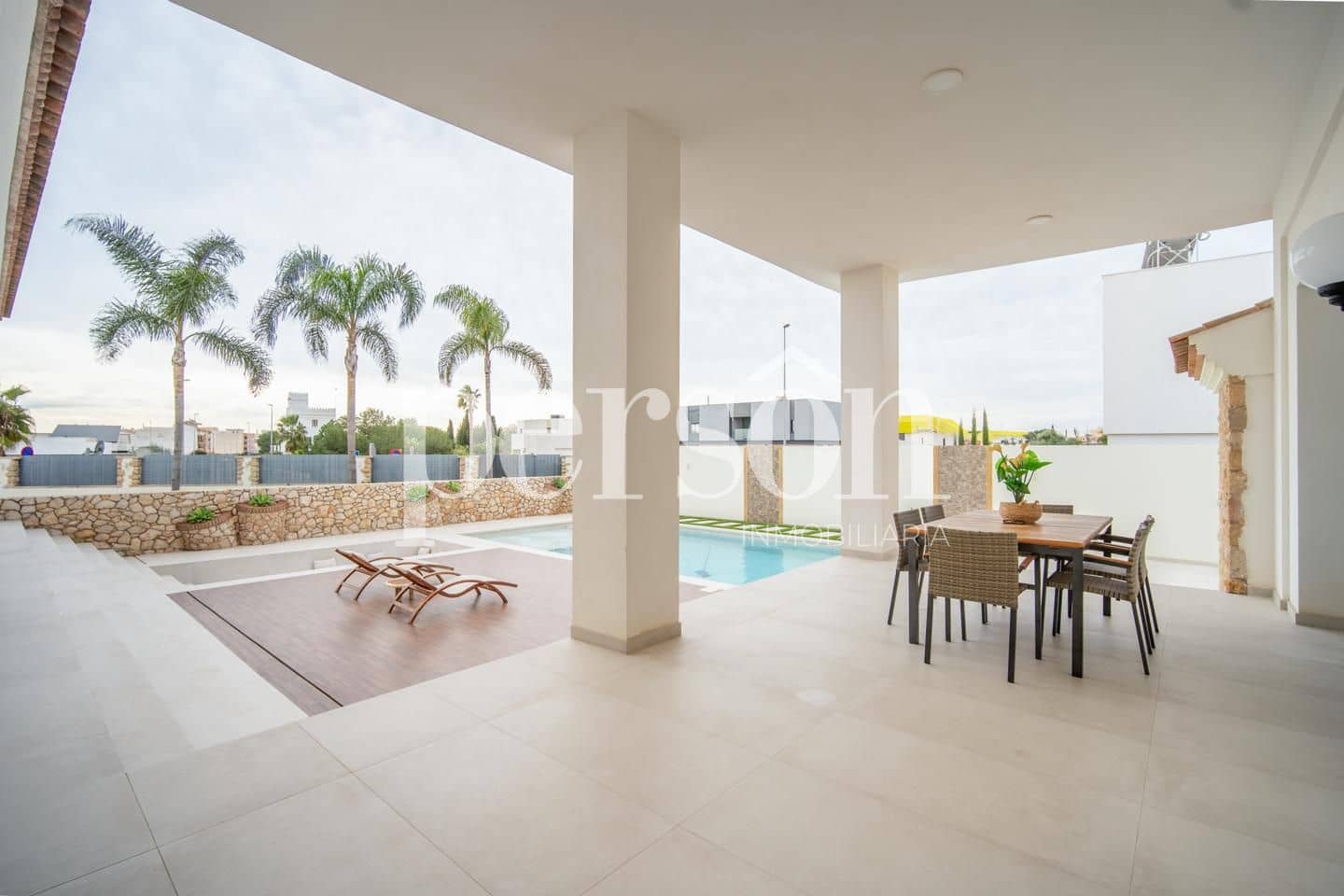 4 soveværelse Villa til salg i Vila-real med swimmingpool - € 1.150.000 (Ref: 9267695)